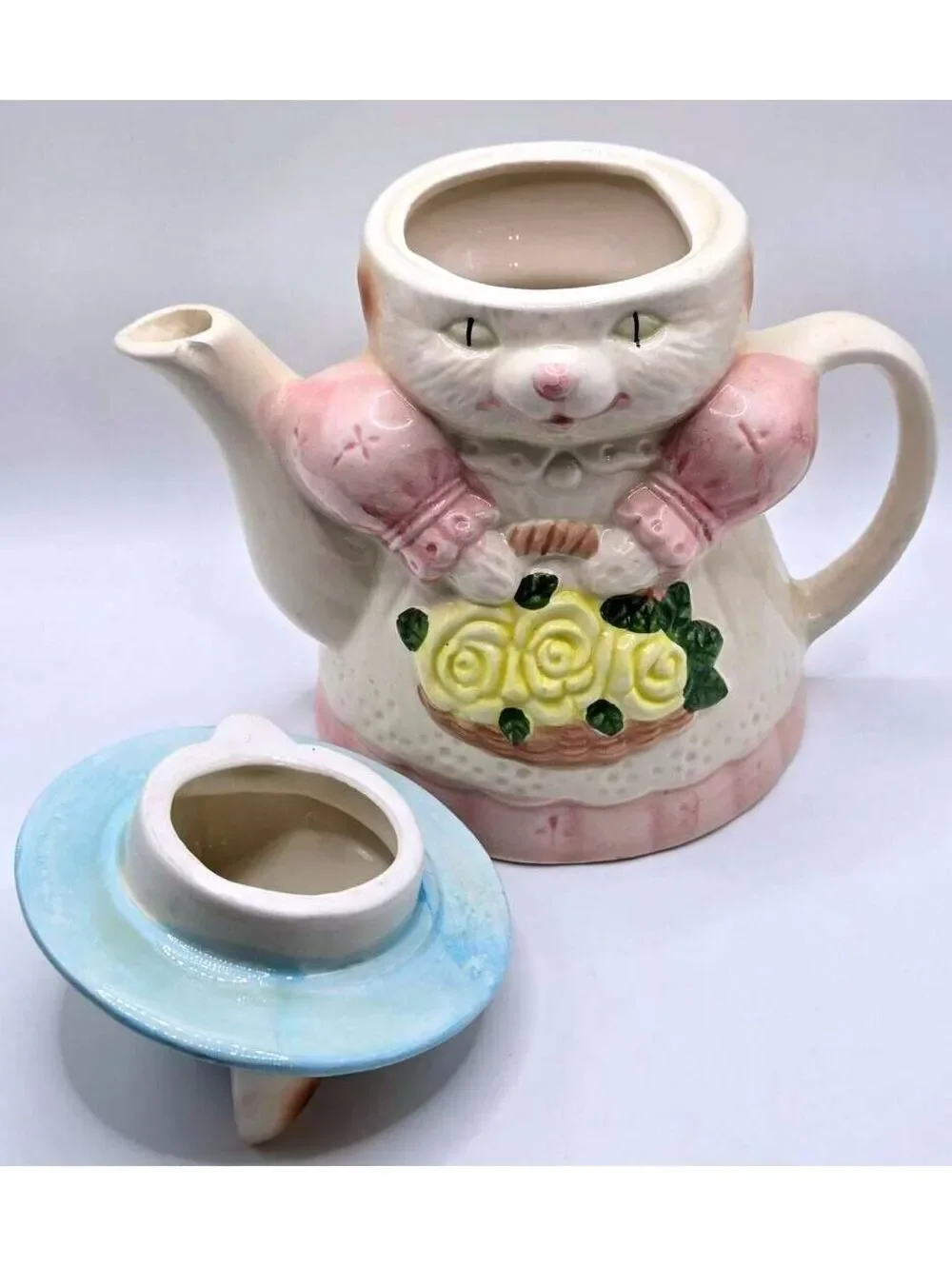 N/A charming vintage